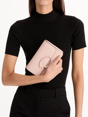 Oscar de la Renta O Pochette