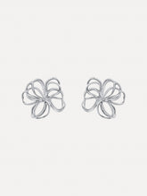 Oscar de la Renta Threaded Flower Earrings