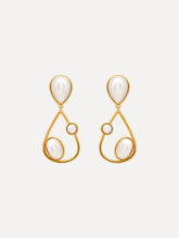 Oscar de la Renta Pearl Cabochon Drop Clip-On Earrings