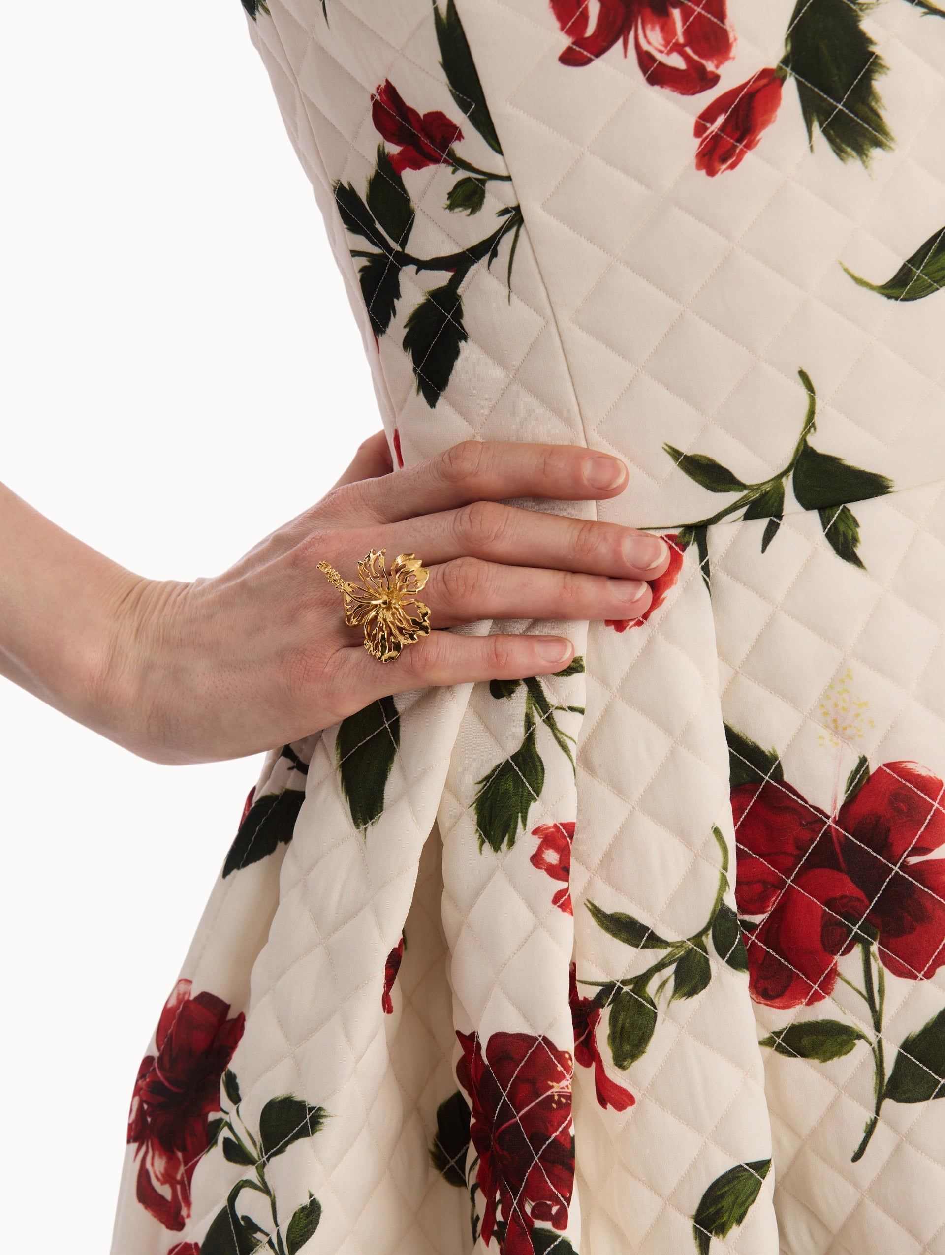 Oscar de la Renta Openwork Hibiscus Ring