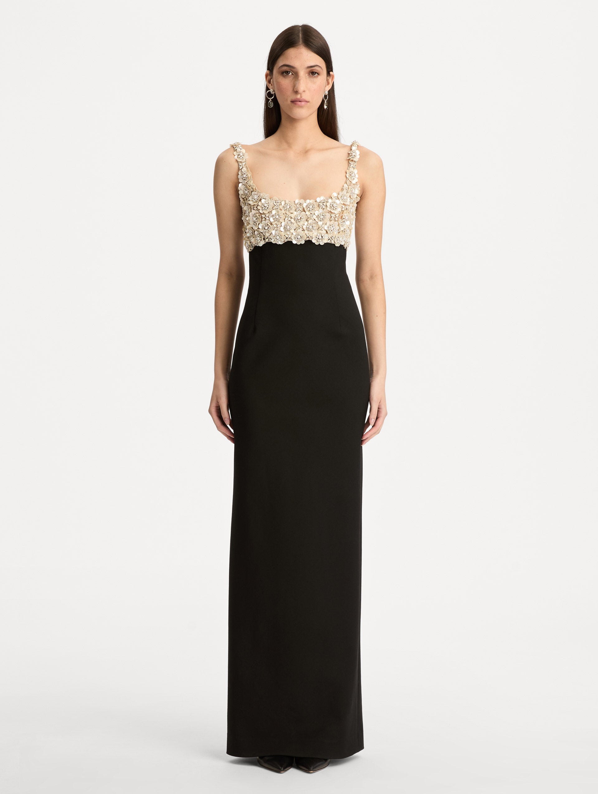 Oscar de la Renta Mother of Pearl Embroidered Sleeveless Gown