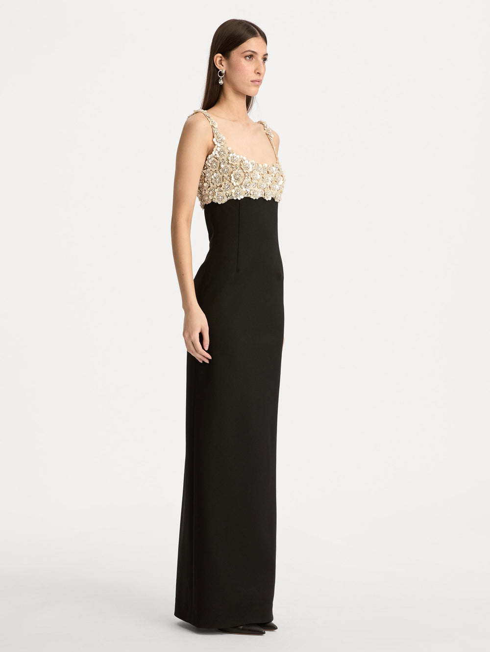 Oscar de la Renta Mother of Pearl Embroidered Sleeveless Gown