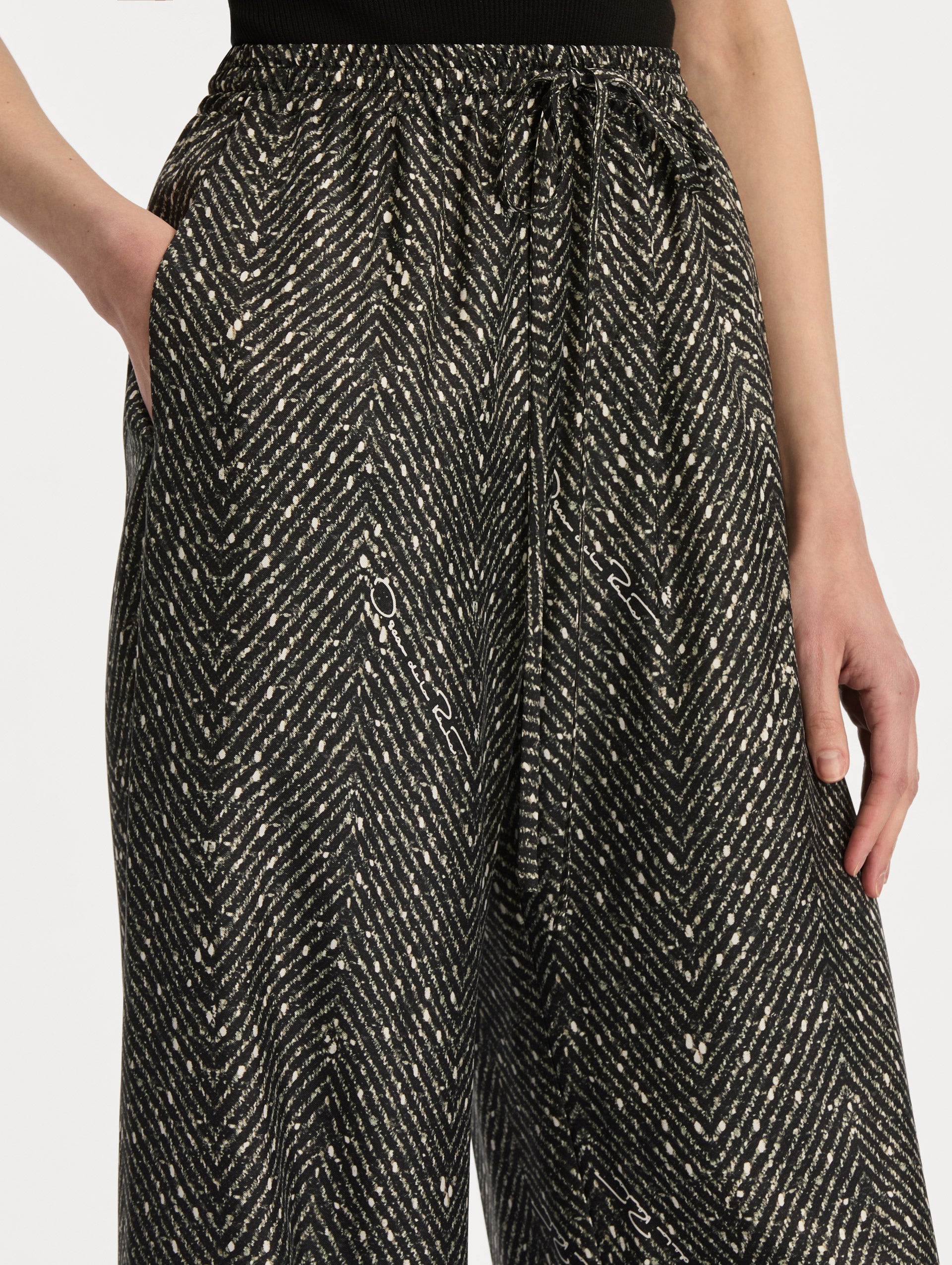 Oscar de la Renta Chevron Silk Twill Drawstring Pant
