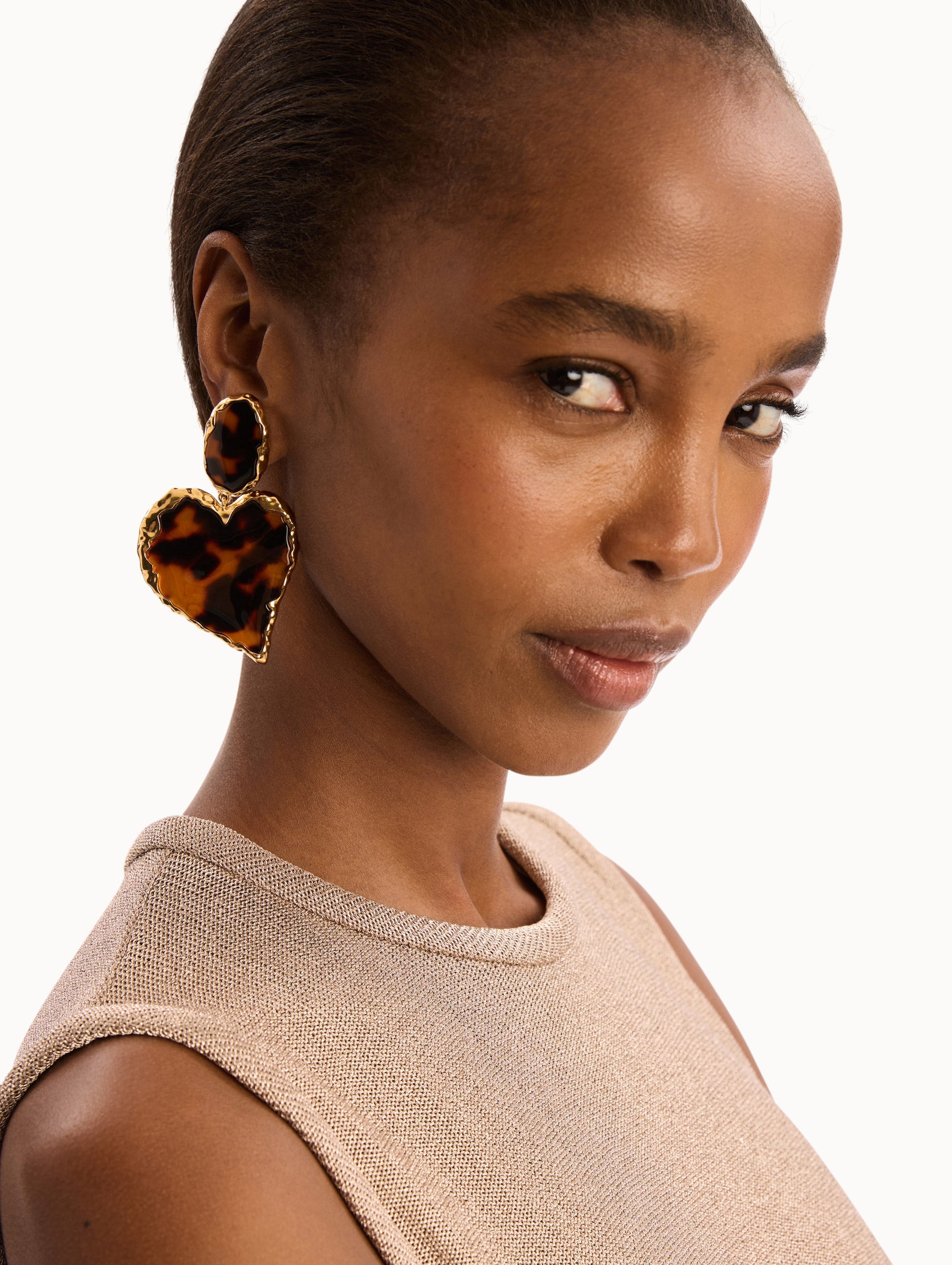 Oscar de la Renta Tortoise Stone Heart Clip-On Earrings