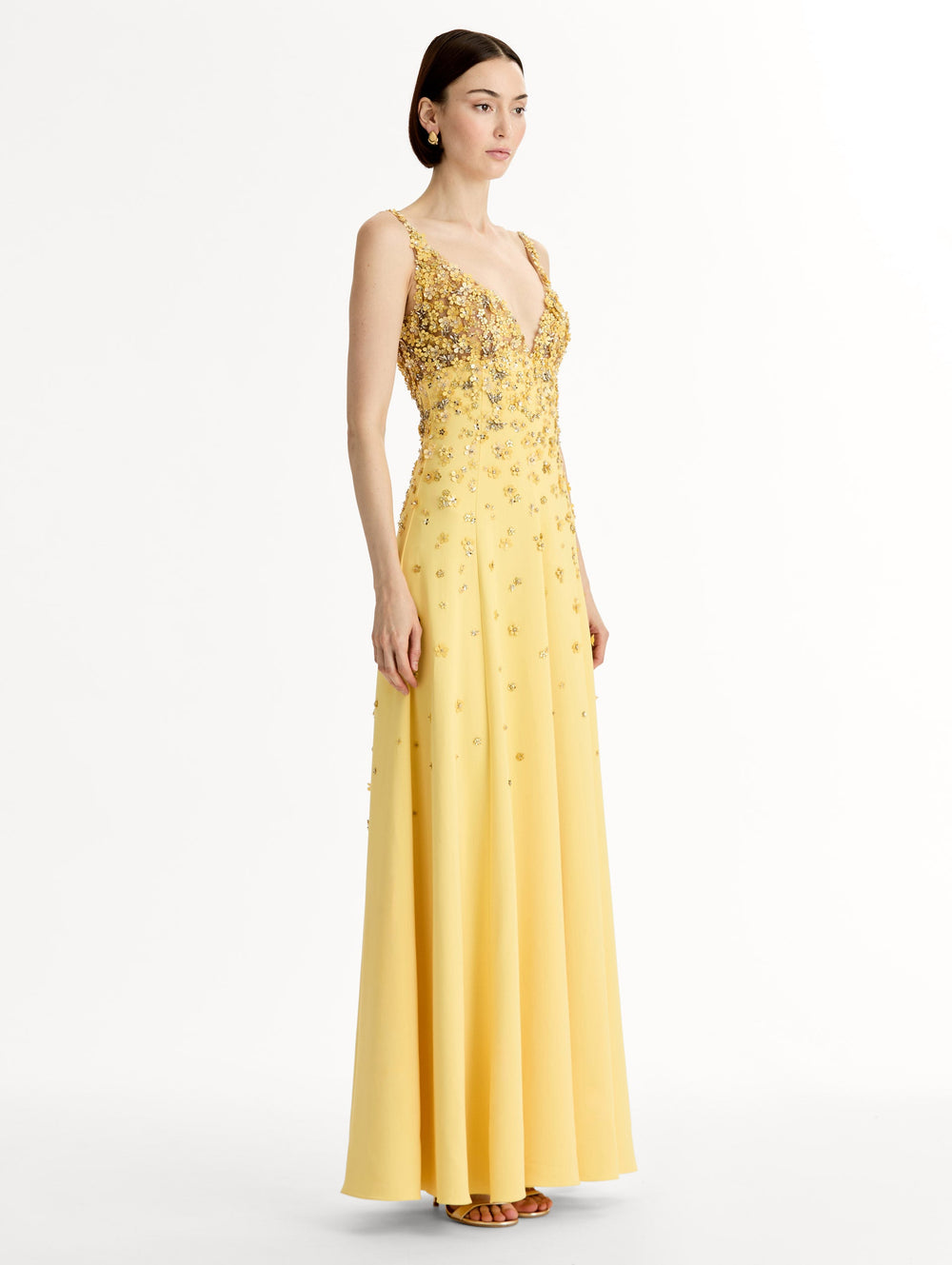 Oscar de la Renta Porcelain Flower Embroidered Sleeveless Gown