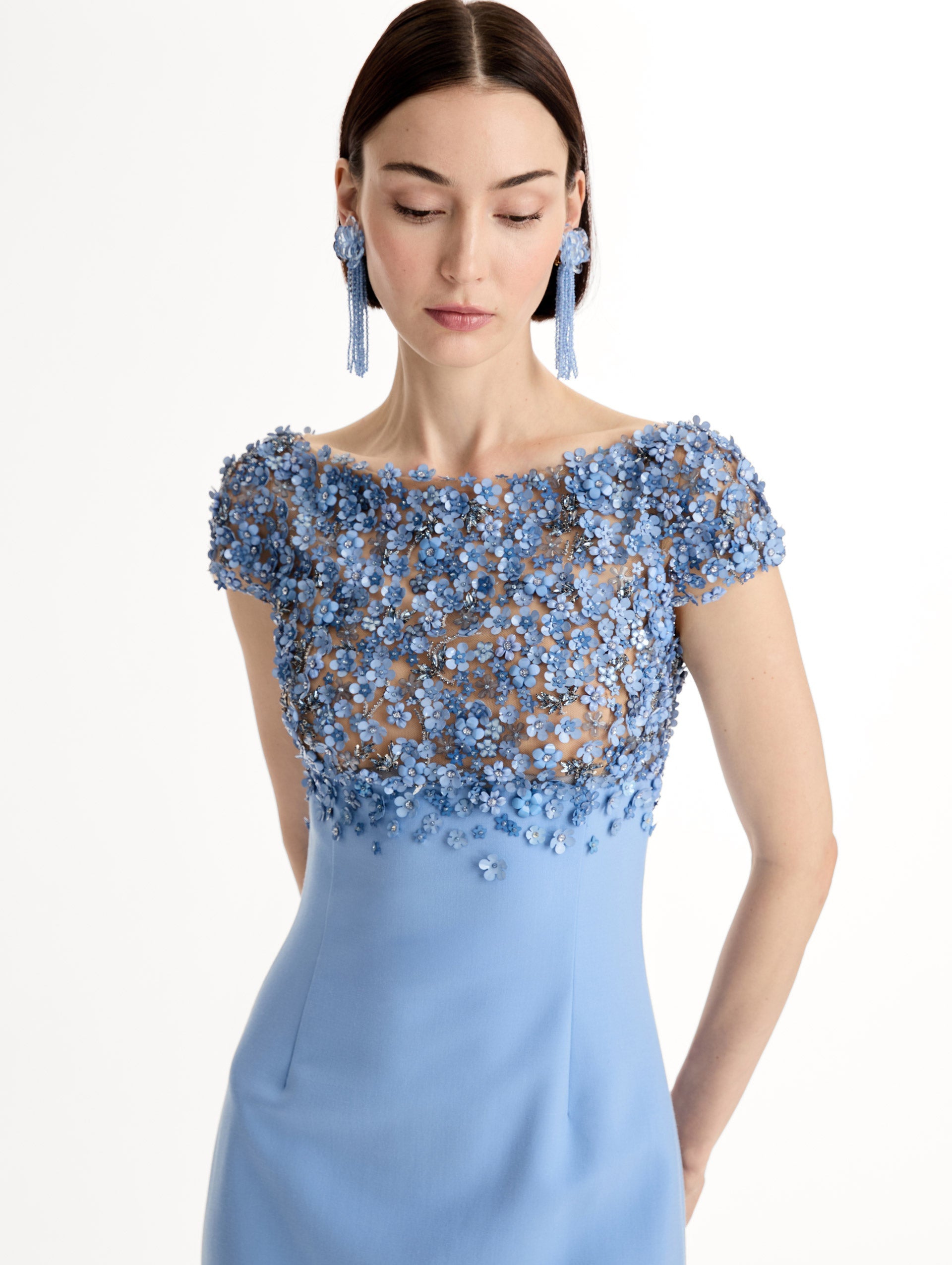 Oscar de la Renta Porcelain Flower Embroidered Cap-Sleeve Gown