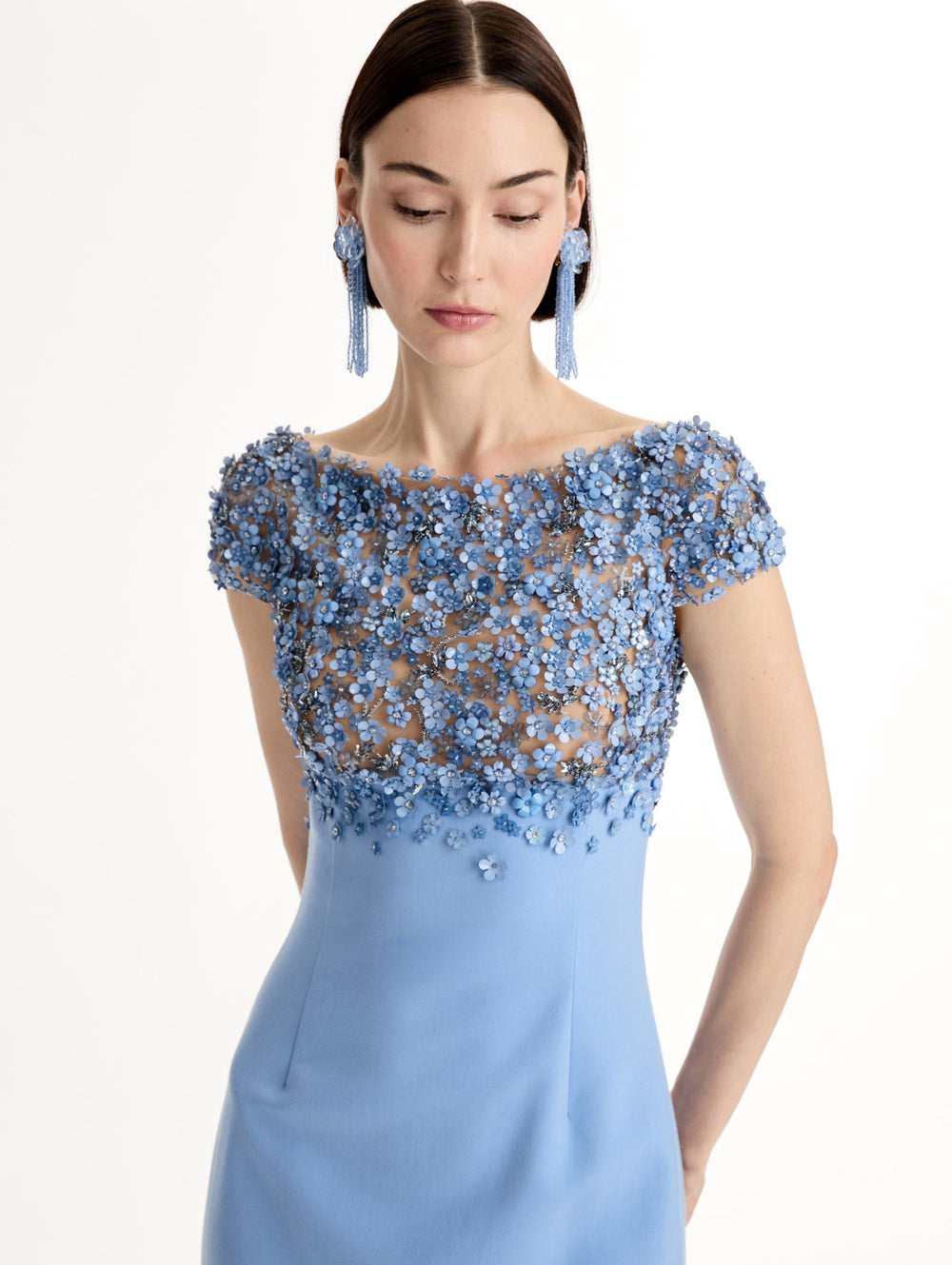 Oscar de la Renta Porcelain Flower Embroidered Cap-Sleeve Gown