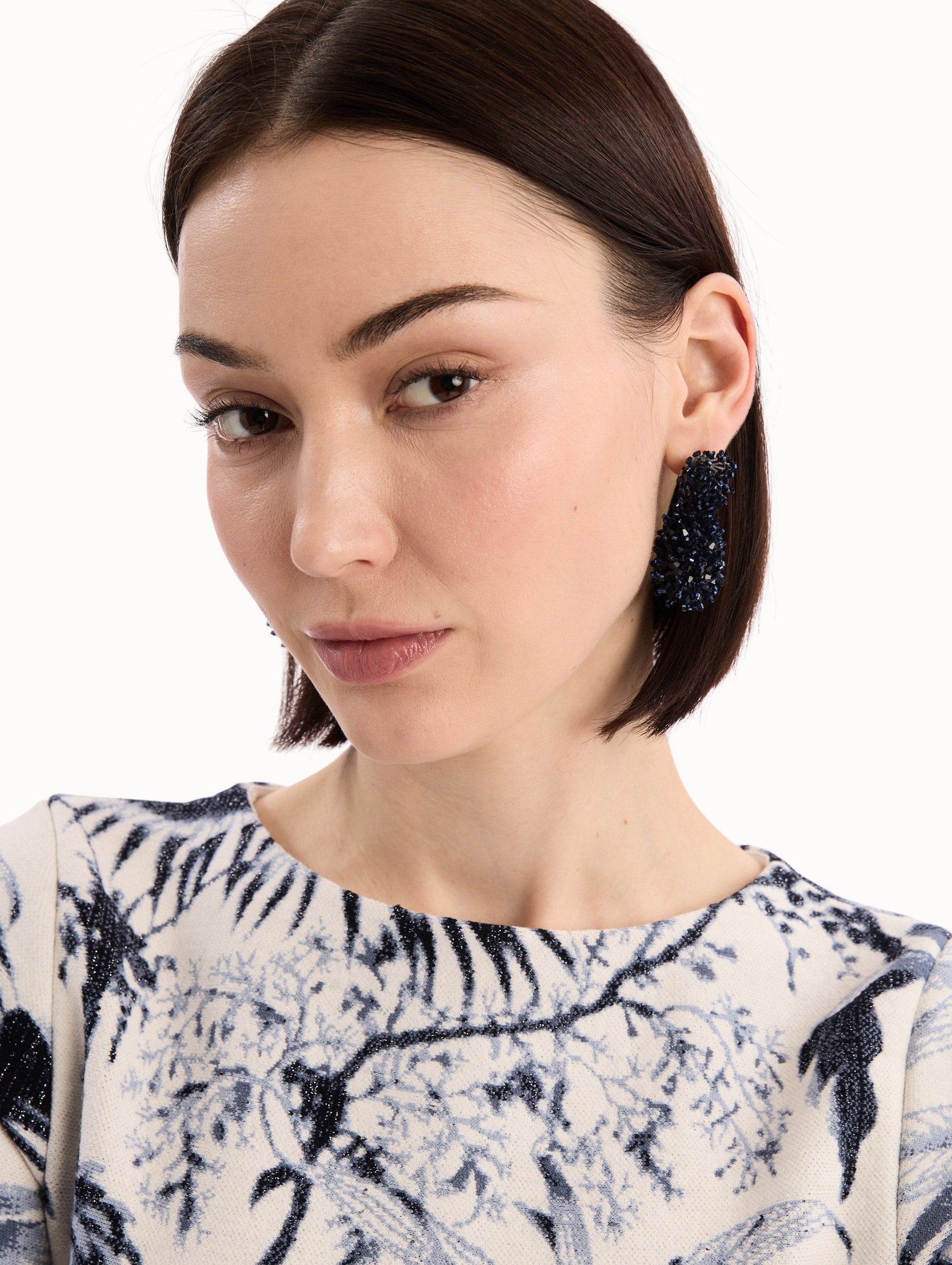 Oscar de la Renta Beaded Cluster Drop Earrings