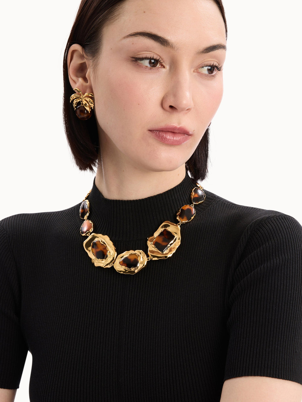 Oscar de la Renta Tortoise Stone Collar Necklace