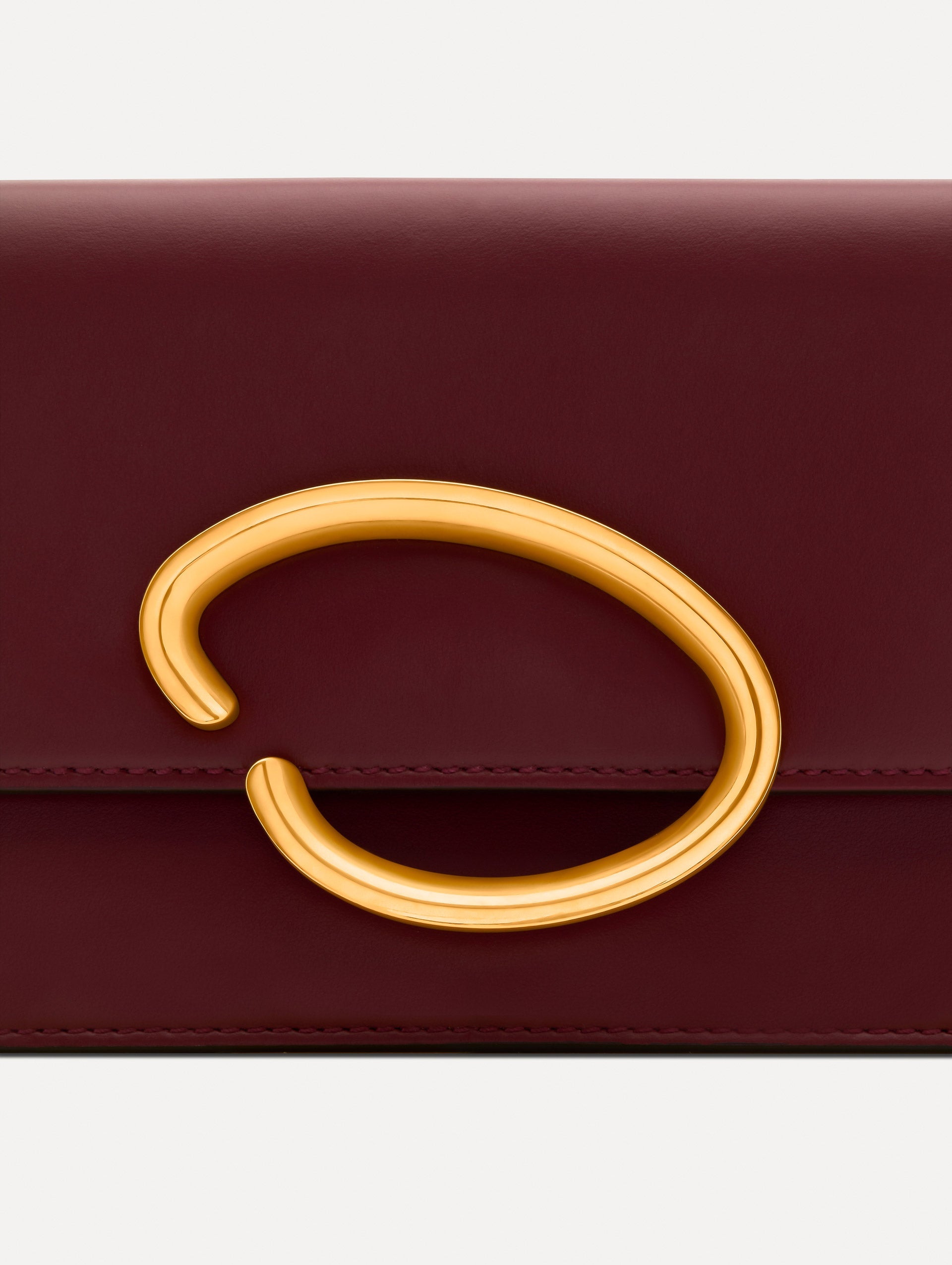 Oscar de la Renta O Pochette