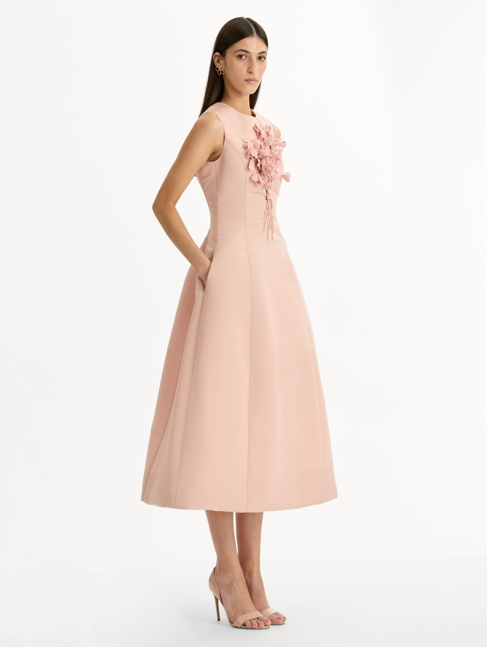 Oscar de la Renta Bouquet Embroidered Cocktail Dress