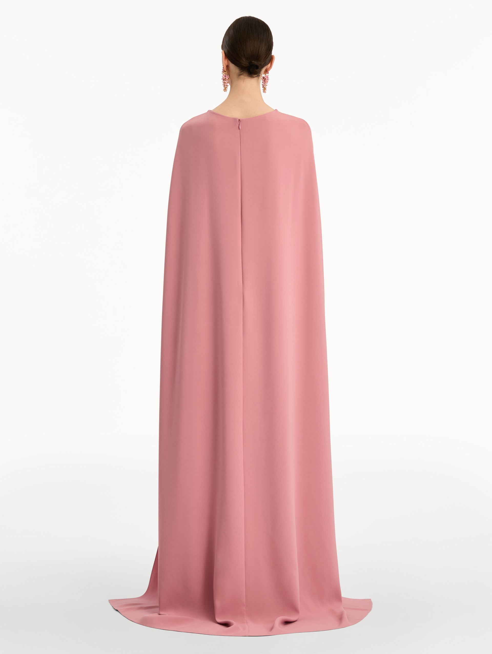 Oscar de la Renta Brooch Embroidered Cape-Back Caftan