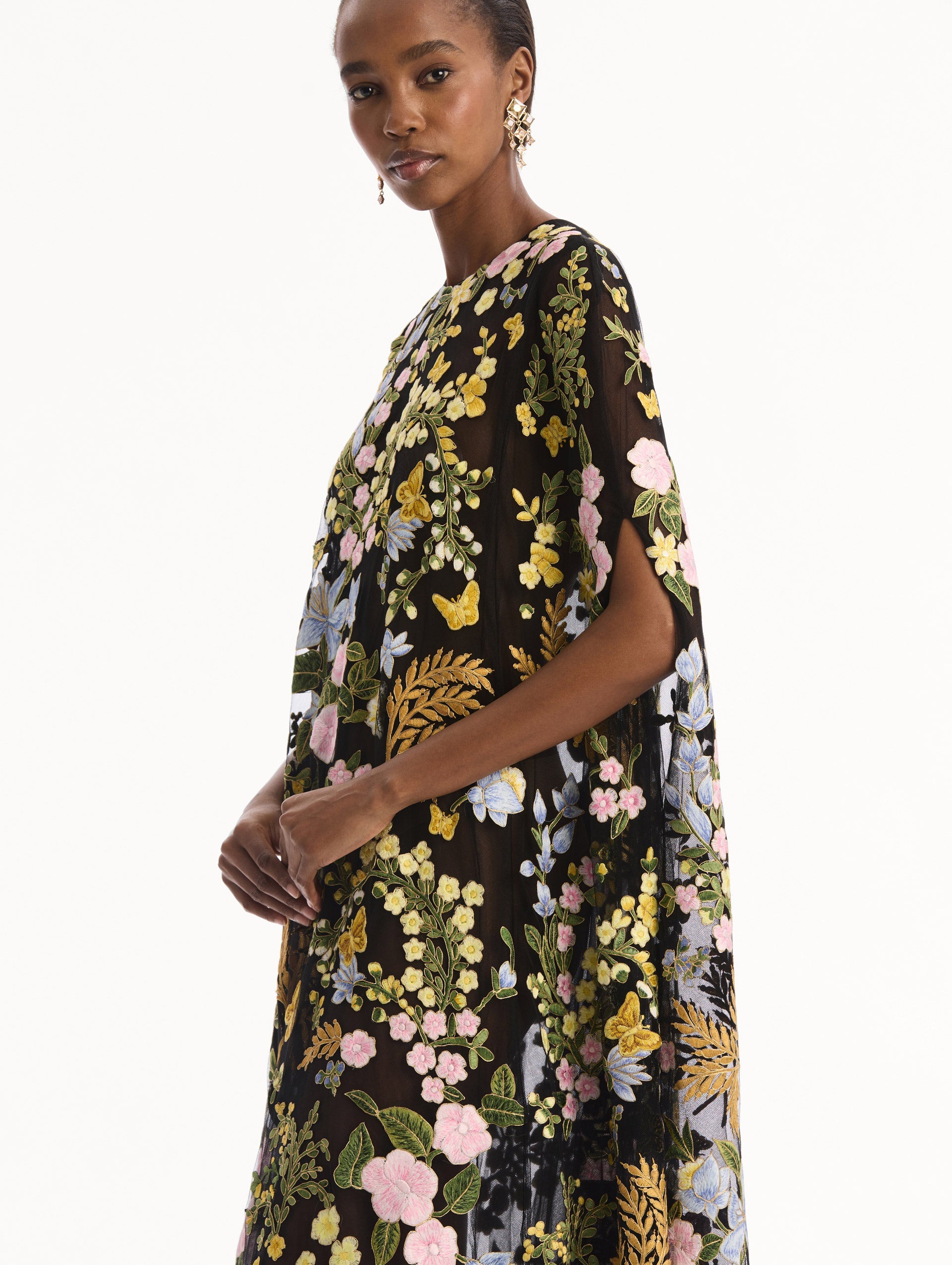 Oscar de la Renta Dominican Mixed-Floral Guipure Caftan