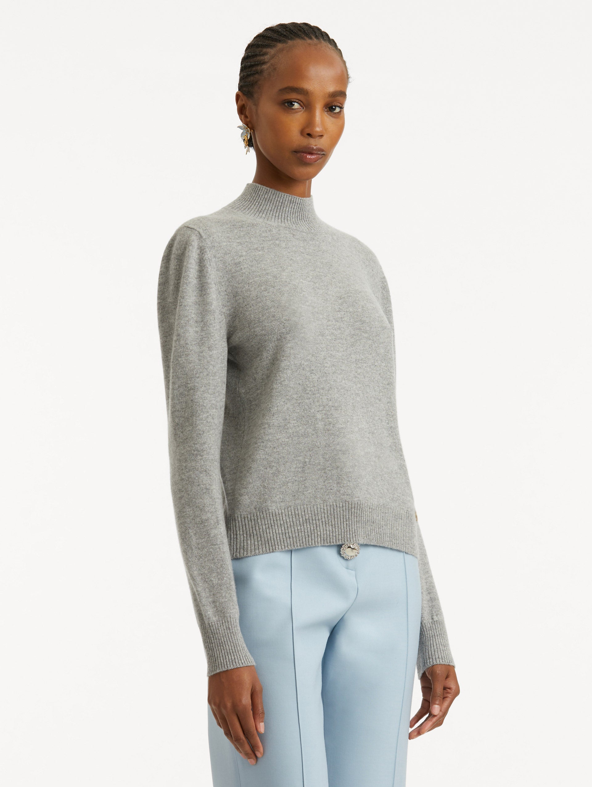 Oscar de la Renta O Flower Cashmere Pullover with Scarf