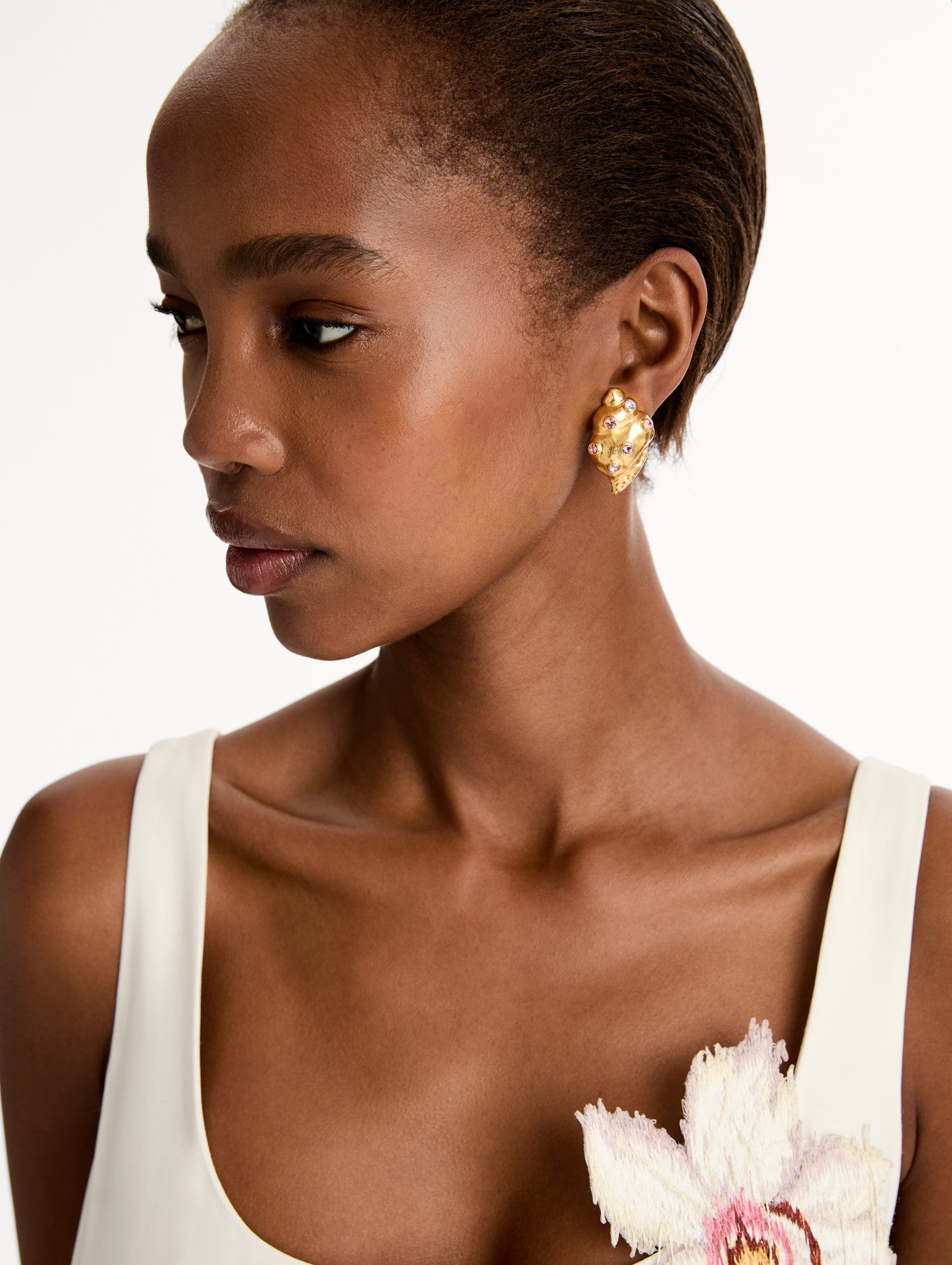Oscar de la Renta Seashell Earrings