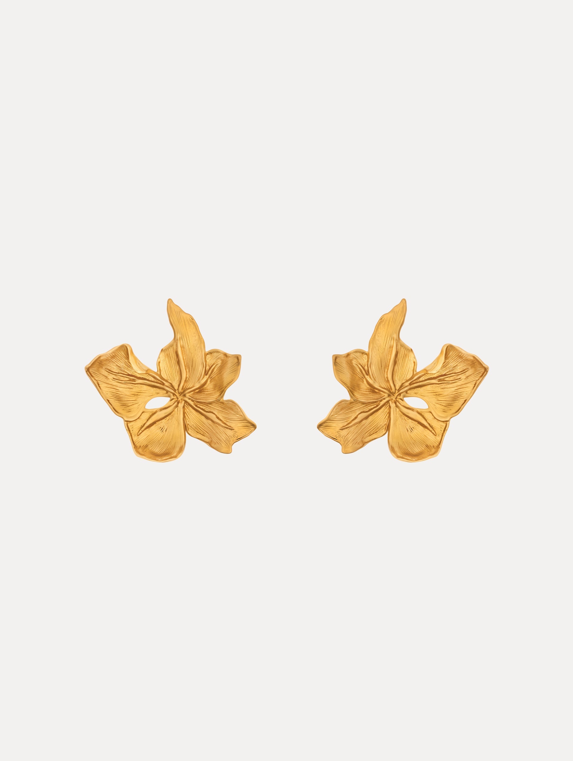 Oscar de la Renta Cyclamen Earrings