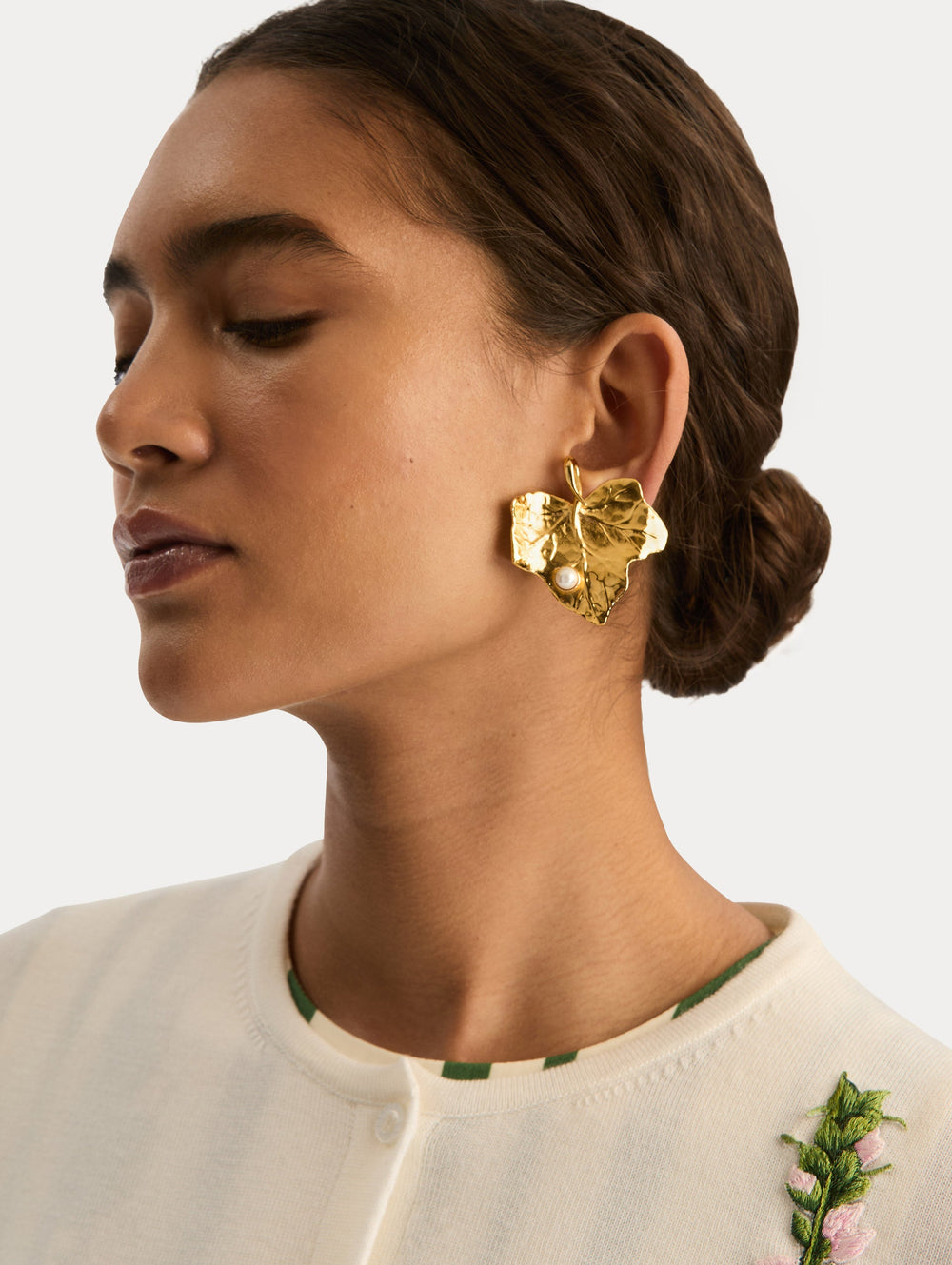 Oscar de la Renta Ivy Leaf Earrings