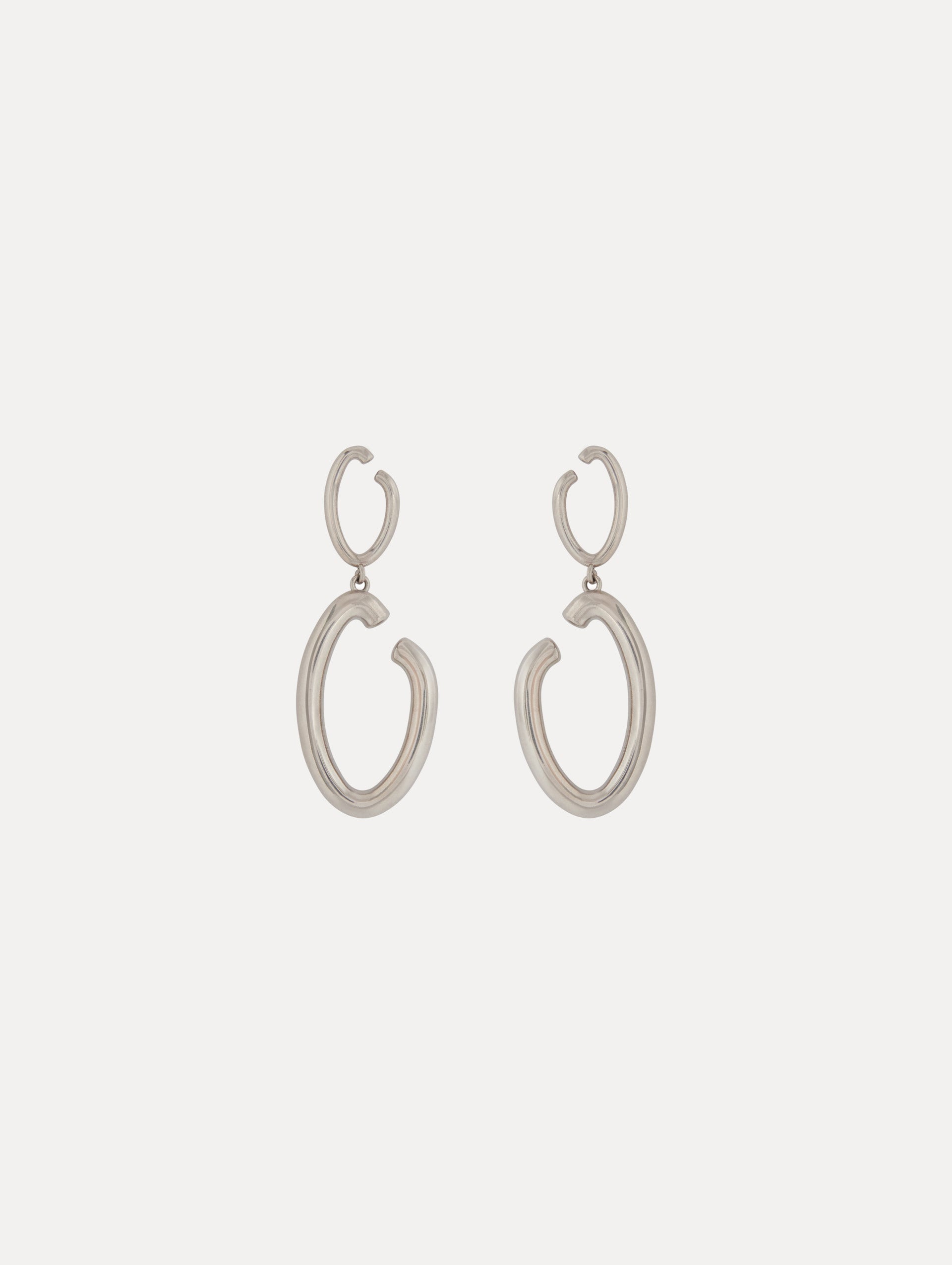 Oscar de la Renta O Drop Earrings