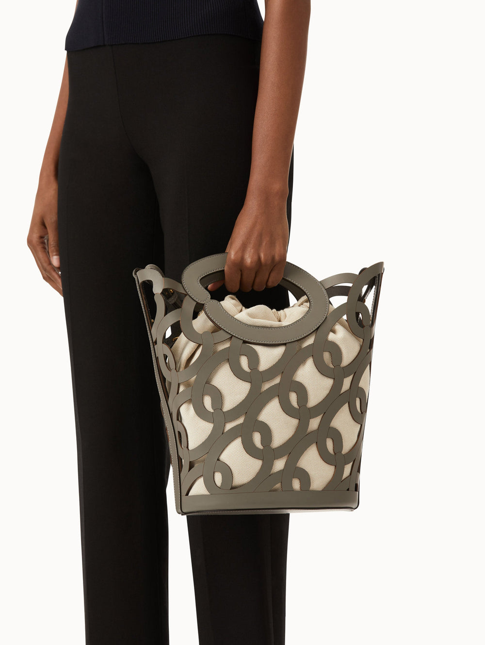 Oscar de la Renta Oscar Chain-Link Leather Tote